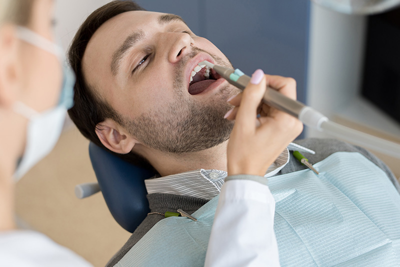 【淺談牙齦炎】牙齦炎症狀的發生與治療方式